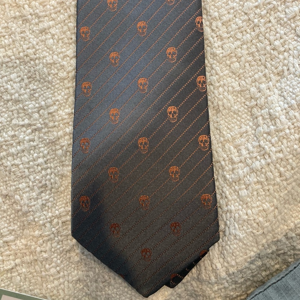 Alexander McQueen Men's Silk Tie- Unworn
